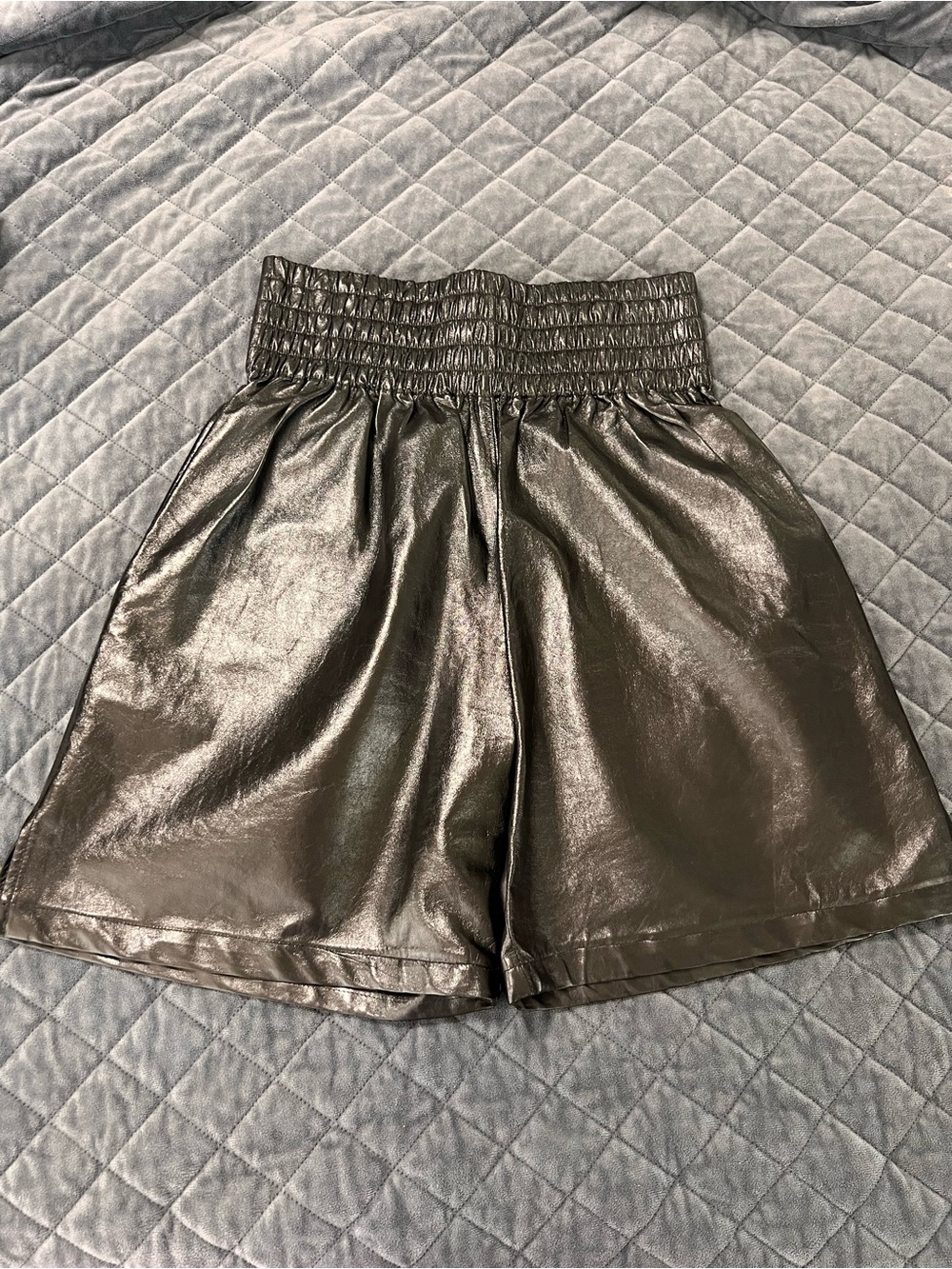 Bottega Veneta Leather Bermuda shorts Women’s Size 4 Small 40 High Waisted $2750 - Picture 6 of 16